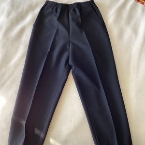Women’s black pants